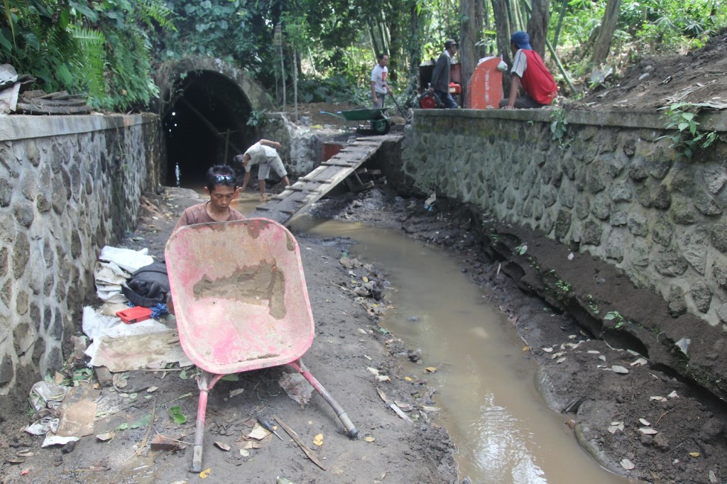 Pembangunan terowongan irigasi di Dam Tanah Putih di Mengwi